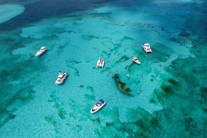 Private Cancun Boat Trip to Isla Mujeres — Snorkel Turquoise Reefs & North Beach Relaxation photo 5