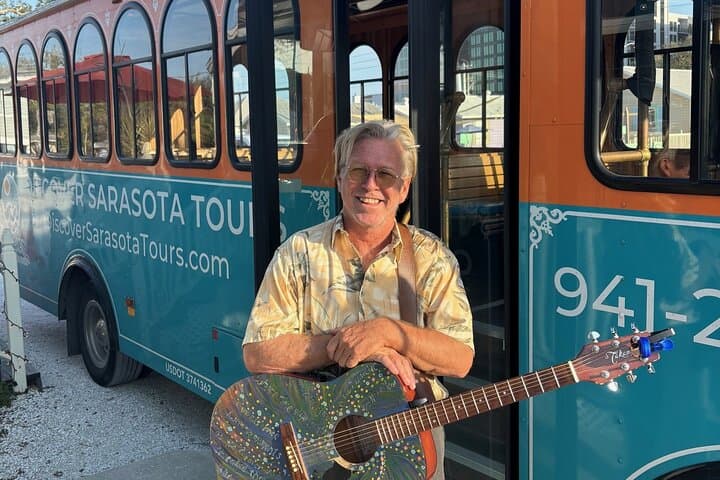 Sarasota Sunset Cabaret Trolley Tour: Beer, Songs & Gulf Views photo 1