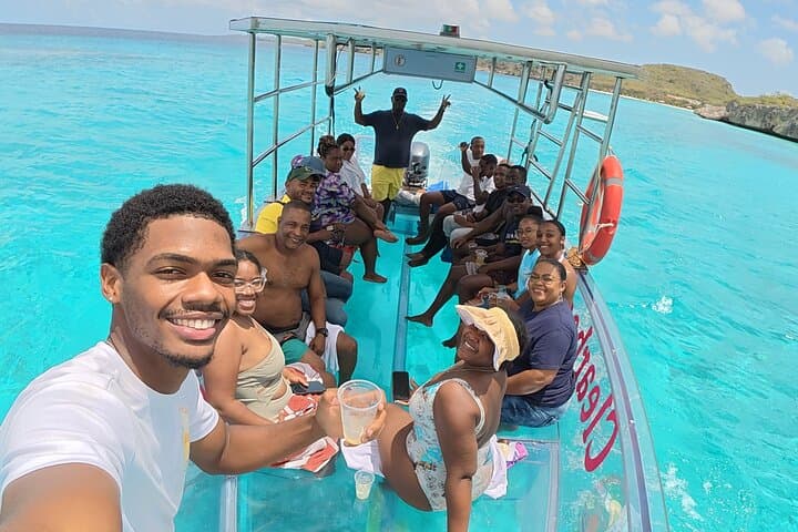 Private Clearboat Tour in Curaçao: Glass-Bottom Group Cruise to Cas Abao photo 2