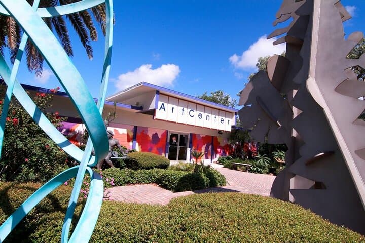 Sarasota City Sightseeing Trolley Tour — 90-Min Downtown Highlights photo 6