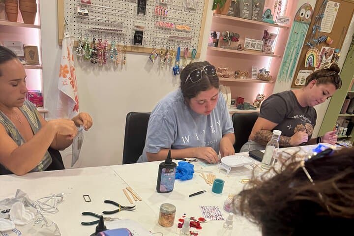 Maui UV Resin Jewelry Workshop in Paia — Create Earrings, Pendants & Keychains photo 4