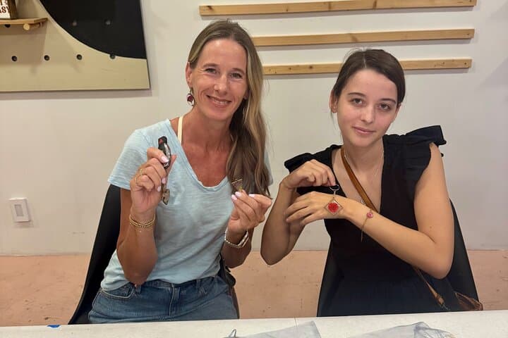 Maui UV Resin Jewelry Workshop in Paia — Create Earrings, Pendants & Keychains photo 5