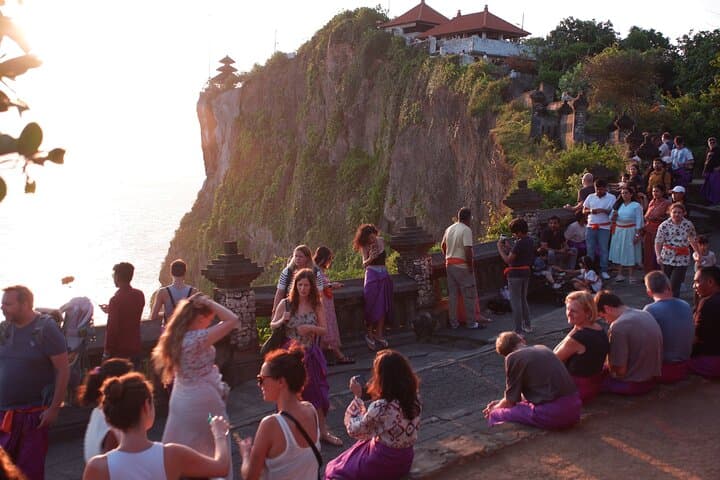 Sunset Kecak at Uluwatu and Dinner in Jimbaran Bay photo 3