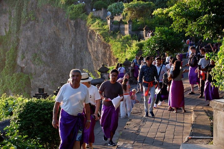 Sunset Kecak at Uluwatu and Dinner in Jimbaran Bay photo 4