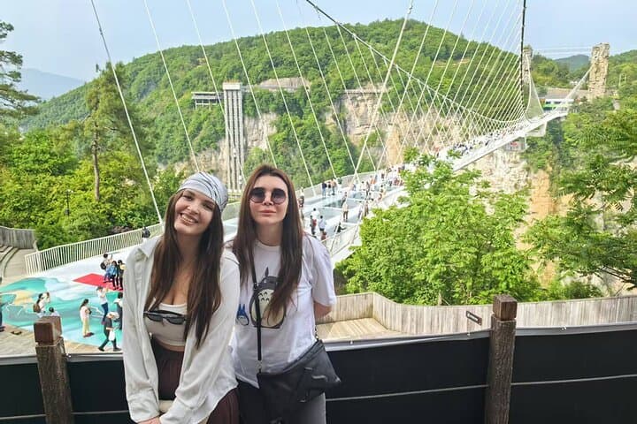 2-Day Zhangjiajie Tour: Avatar Mountain, Glass Bridge & Tianmen photo 2