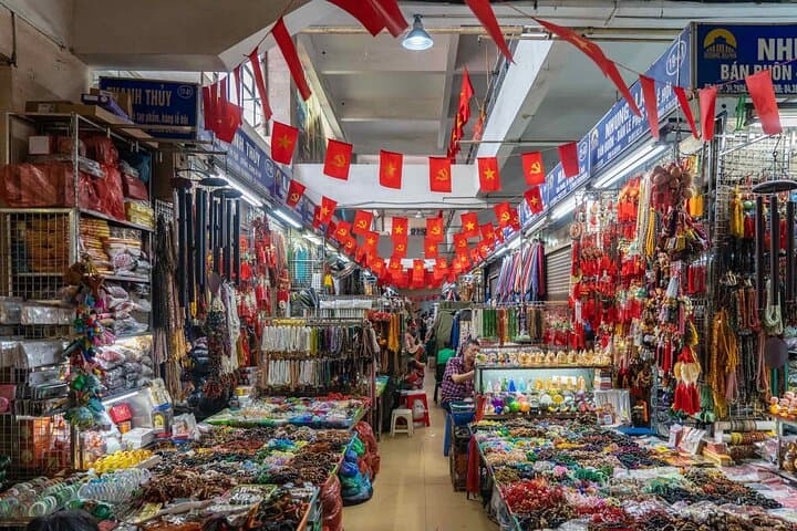 Tour de Hanoi: Half-Day Old Quarter Cycling Experience photo 6