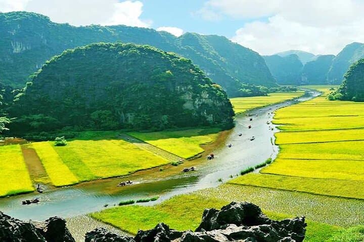 Full-Day Incense Village, Tam Chuc & Trang An Boat Tour from Hanoi photo 2