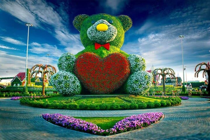 Insider Guide to Dubai Miracle Garden: Priority Guided Tickets & Hidden Floral Displays photo 4