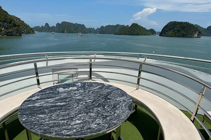 Halong Bay Luxury Day Cruise from Hanoi — All-Inclusive Guide photo 4