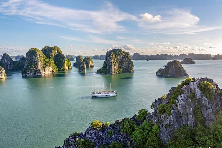 Bai Tu Long Bay 2-Day Treasure Junk Cruise — Kayak, Vung Vieng Village & Overnight photo 4