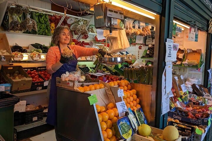 Market to Table in Córdoba: Hands-On Market Tour & Cooking Class photo 4