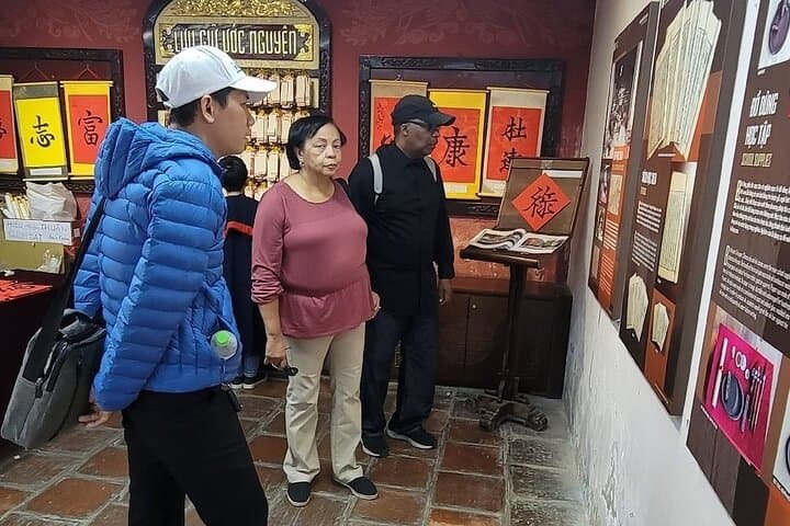 Half-Day Hanoi City Tour: Hidden Gems and Train Street Experience photo 2