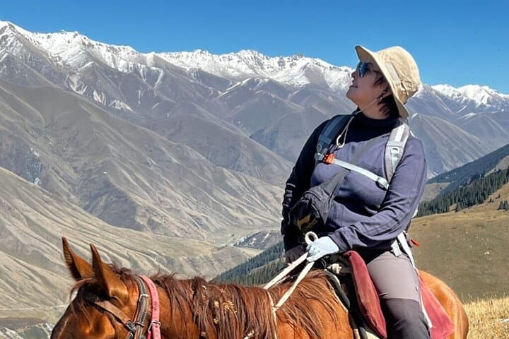 Kyrgyzstan Horseback: 5-Day Issyk-Kul & Chong-Kemin Riding Tour