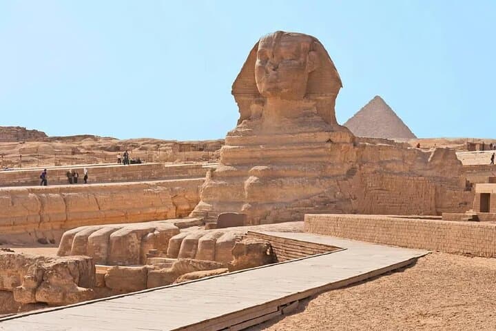 Hurghada to Cairo Day Tour: Giza Pyramids, Sphinx & Egyptian Museum