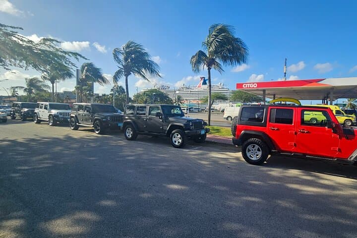 Jeep Wrangler 4-Door Hardtop Rental — Explore Aruba’s Rugged North Coast photo 2