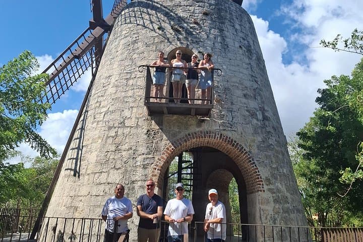 Antigua Island Group Tour: Betty’s Hope, Shirley Heights & Nelson's Dockyard in 4 Hours photo 1