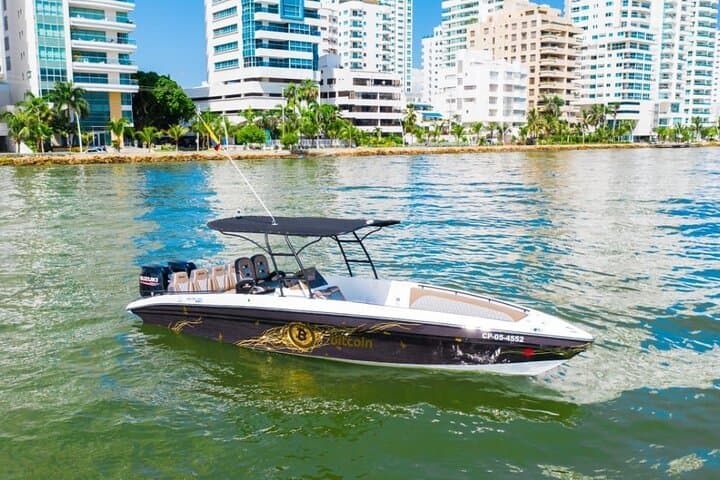 Private Boat Rental in Cartagena — Rosario Islands & Barú Full-Day Charter photo 6