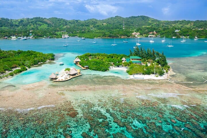 Roatan Private Island Day Pass: Snorkel, Kayak & Sandbar Packages photo 2