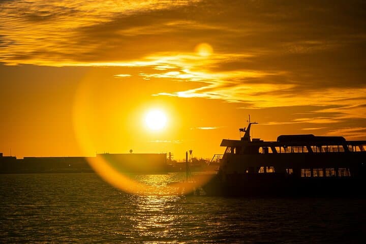 Bosphorus Cruise: Sail Between Europe and Asia on a 3‑Hour Istanbul Cruise photo 3