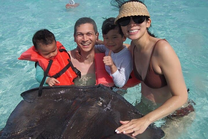 Stingray City & Seven Mile Beach Adventure — Swim with Stingrays and Relax on Grand Cayman's Best Beach photo 2