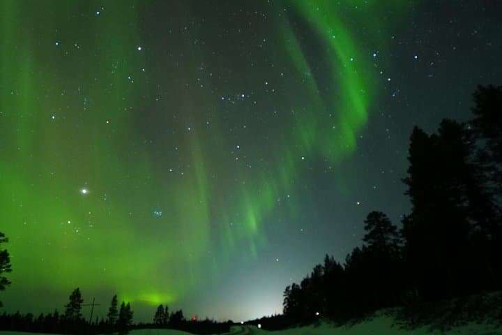 Northern Lights Minibus Hunt to Abisko National Park — Kiruna Aurora Tour Guide photo 3