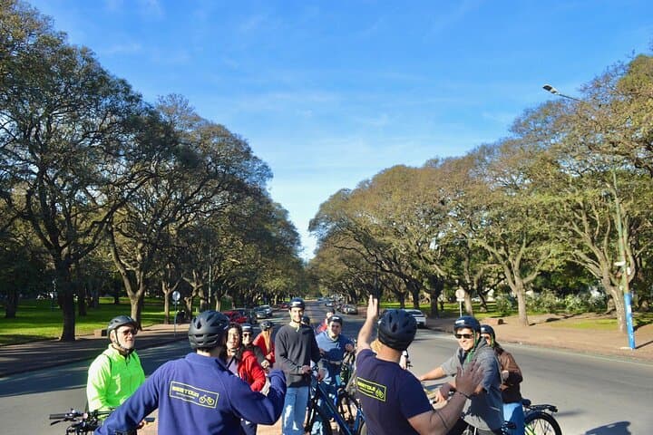 Montevideo Electric Bicycle Tour: Rambla, Prado and Ciudad Vieja by E-Bike photo 3