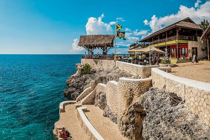 Rick's Café and Negril Seven Mile Beach Full-Day Tour: Sun, Swim & Sunset