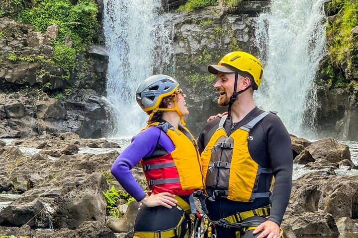 Umauma Triple-Tier Waterfall Rappel and River Canyoneering on Big Island photo 5