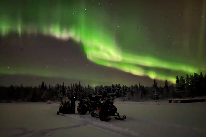 Northern Light Snowmobile Tour in Kiruna: Arctic Night Ride Under the Aurora