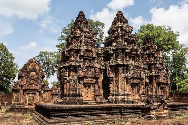Private Angkor Temples Tour Angkor Wat Ta Prohm Banteay Srei photo 4