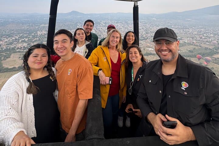Dawn Balloon Flight Over Teotihuacan Pyramids — Breakfast & Pickup from CDMX photo 6
