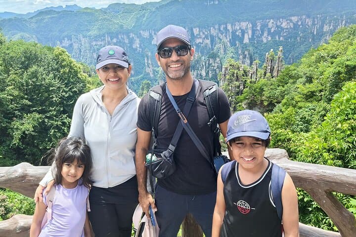 VIP Zhangjiajie Day Tour: Avatar Mountains, Tianzi Peaks & Bailong Elevator photo 6