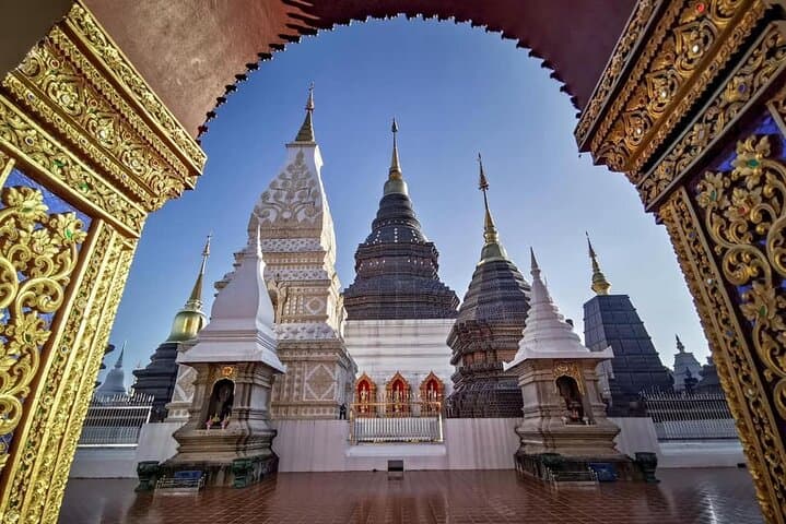 Chiang Mai Discovery: Wat Ban Den, Chiang Dao Cave & Sticky Waterfall Day Tour photo 1