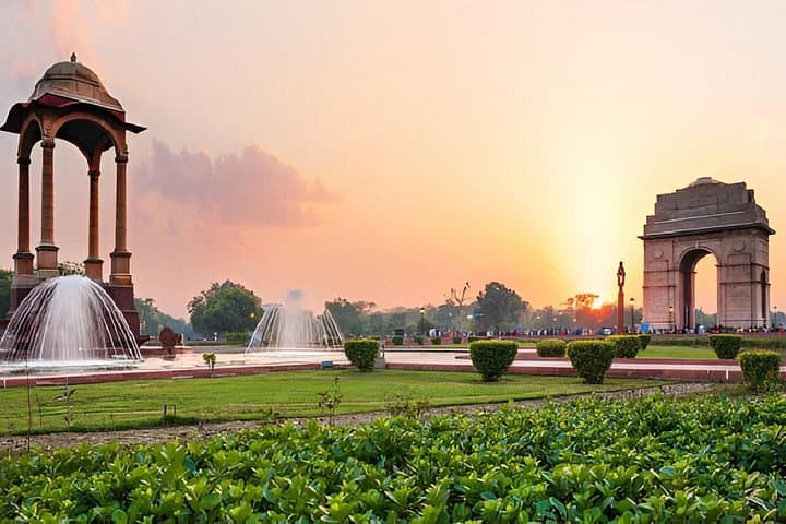 Old & New Delhi Private Tour — Half or Full Day City Highlights photo 1