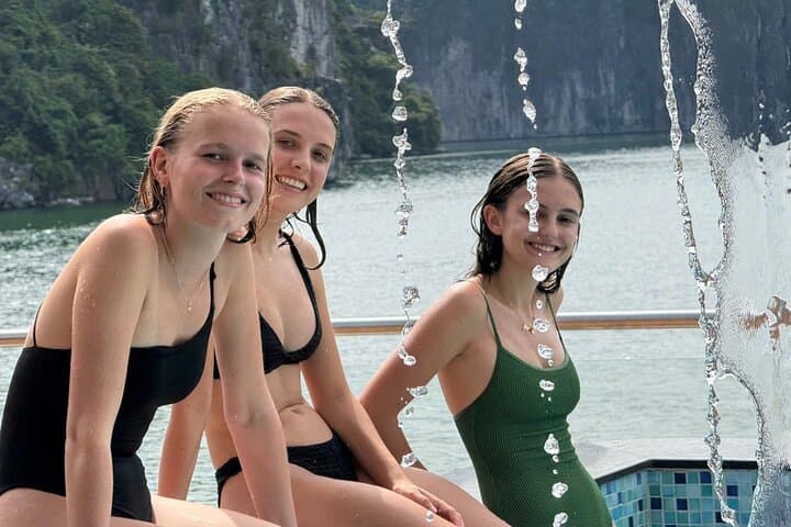 Luxury Lan Ha Bay Full-Day Cruise from Cat Ba Island — Biking, Kayaking & Swimming photo 4
