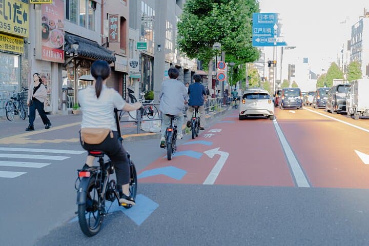 Electric Bike Tour of Tokyo — Shibuya & Shinjuku Highlights in 2 Hours photo 5
