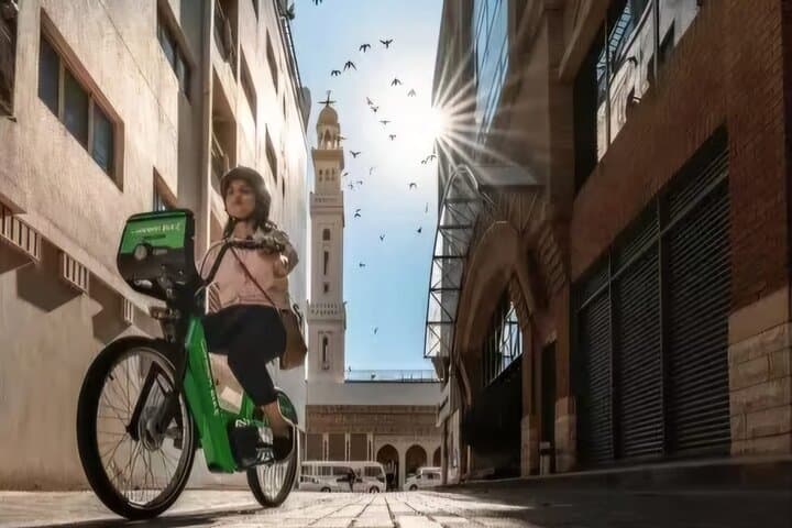 Uhud History Trail E-Bike Tour in Medina — Guided Ride to Mount Uhud and Historic Sites