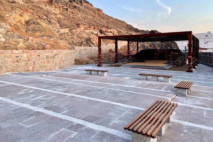Uhud History Trail E-Bike Tour in Medina — Guided Ride to Mount Uhud and Historic Sites photo 6