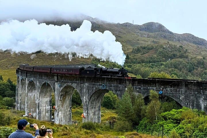 Glenfinnan, Glencoe & Scottish Highlands Day Tour from Edinburgh