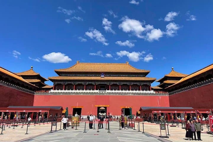 Forbidden City & Jingshan Park: 4-Hour Imperial Walking Tour in Beijing photo 2