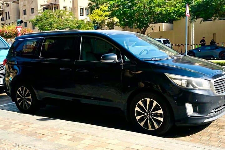 Dubai Smooth Arrival: Private Airport Transfer from DXB to Your Hotel photo 6