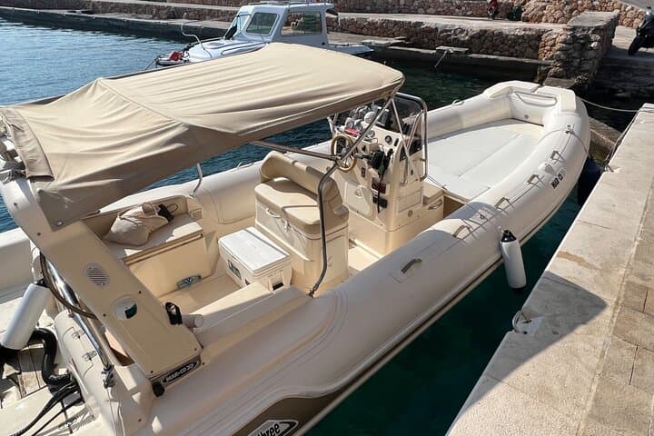 Private Speedboat Charter Around Hvar Island: Pakleni Islands & Snorkel Spots photo 2