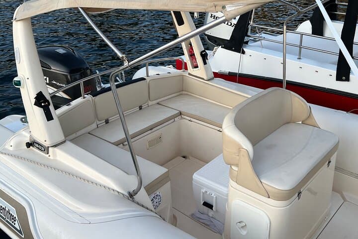Private Speedboat Charter Around Hvar Island: Pakleni Islands & Snorkel Spots photo 4