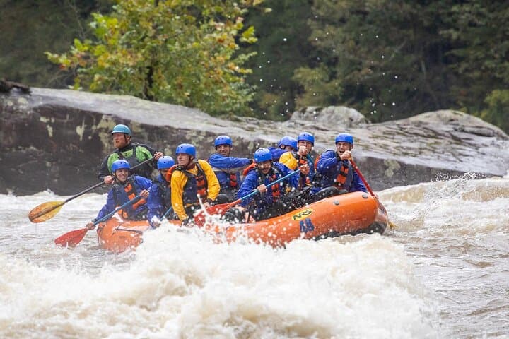 Lower Gauley River Whitewater Rafting — Class IV–V Rafting Near Lansing, WV photo 4