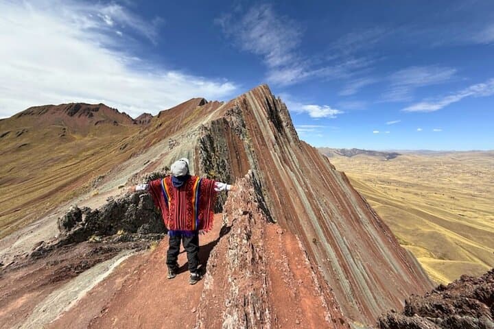 Pallay Punchu Full-Day Hike from Cusco — 4,700m Panoramas in the Vilcanota Range