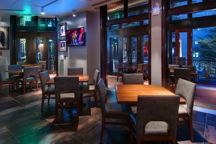 Hard Rock Cafe San Antonio — River Walk Eats and Iconic Music Memorabilia photo 3