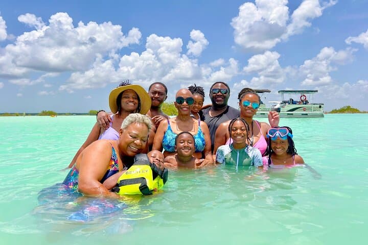 Private Chacchoben Ruins and Bacalar Lagoon Tour from Costa Maya
