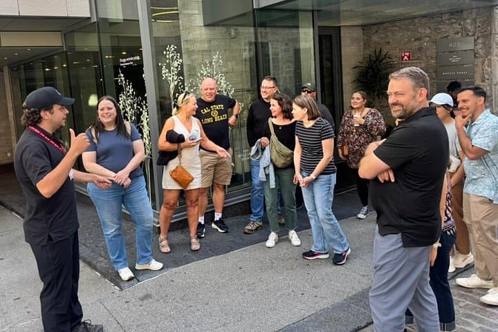 Montreal Private Party Bus Tour: Old Montreal, Plateau & Mount Royal photo 3
