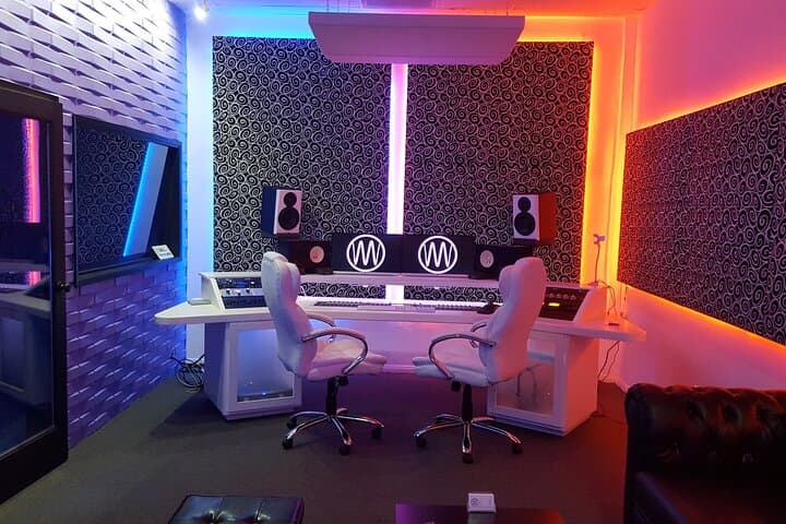 Record Your Own Song in a Hollywood Studio — Hollywood Recording Session Experience photo 2