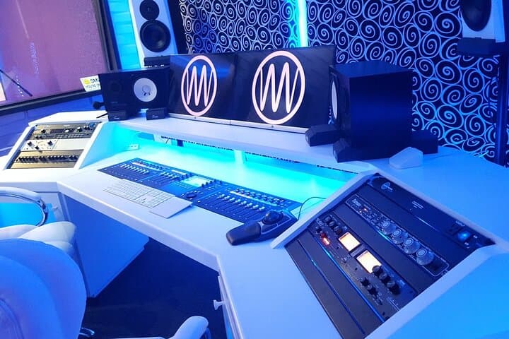 Record Your Own Song in a Hollywood Studio — Hollywood Recording Session Experience photo 3